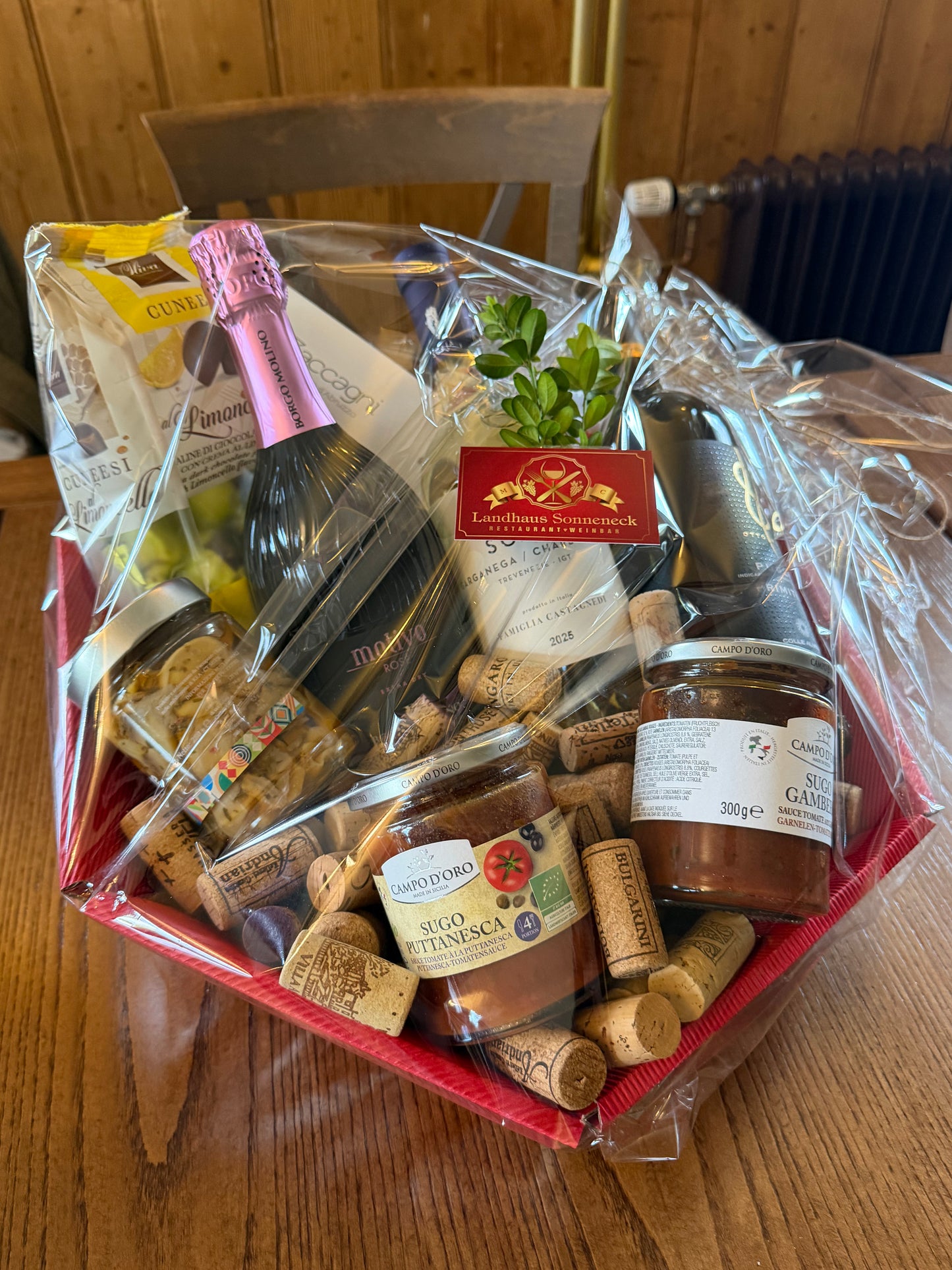 Geschenkkorb Italiana - Wein, Pasta & Feinkost aus Italien
